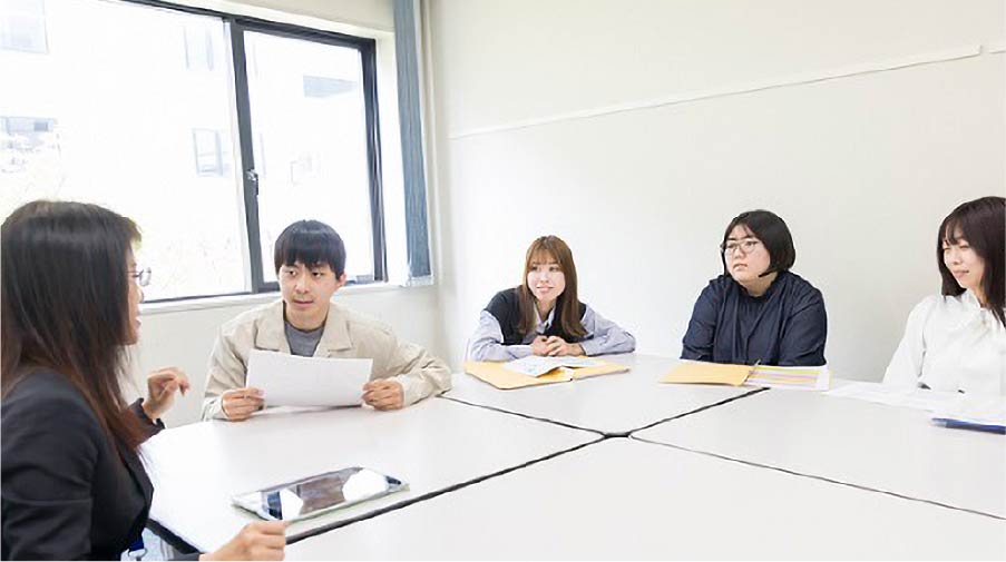 チューター・国家試験対策委員による学習サポート